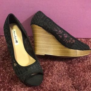 Black floral lace heels